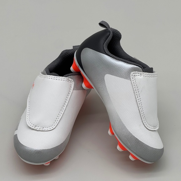 Carter's Other - NWOT Carter's Soccer Cleats - Toddler Size 8 (Girls & Boys)